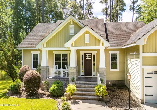 Photo 3 of Single family home for sale at 1406 Seafarer Dr, Oriental, NC 28571 | MLS# 100583383 | Listing updated on 2026-09-01