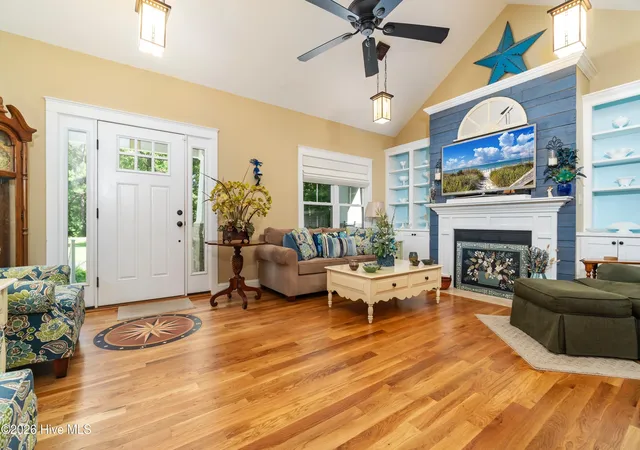 Photo 4 of Single family home for sale at 1406 Seafarer Dr, Oriental, NC 28571 | MLS# 100583383 | Listing updated on 2026-09-01