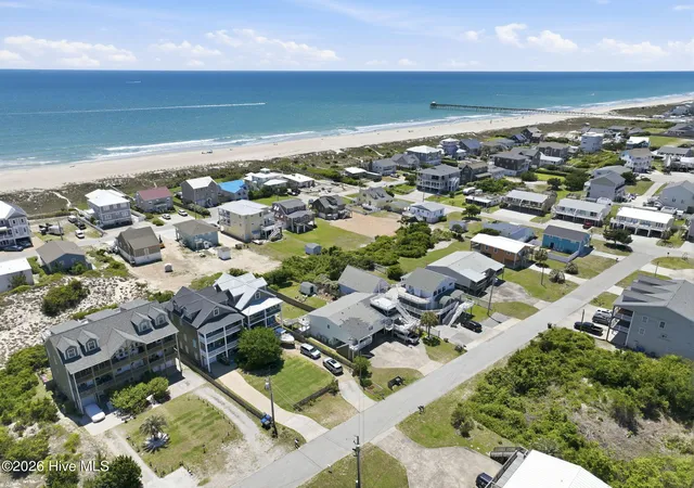 5th image of 112 Robin Ave, Atlantic Beach, NC 28512