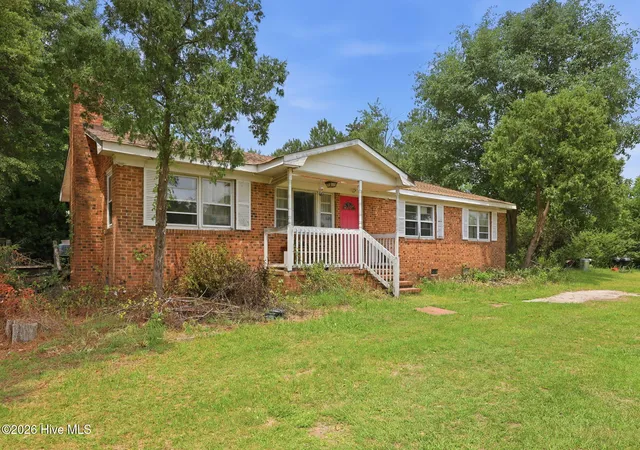 Photo 4 of Single family home for sale at 46 Gainsborough Ln, Cameron, NC 28326 | MLS# 100580730 | Listing updated on 2026-08-18