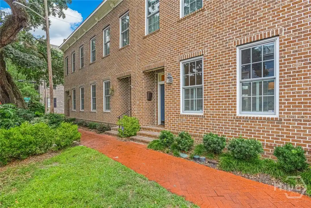 Photo 1 of Townhouse for sale at 506 E Mcdonough St, Savannah, GA 31401 | MLS# SA364729 | Listing updated on 2026-09-18
