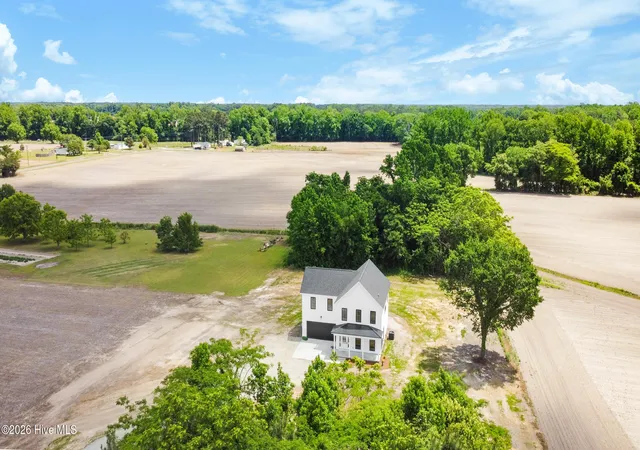 Photo 3 of Single family home for sale at 1851 Carraway Rd, Fountain, NC 27829 | MLS# 100580028 | Listing updated on 2026-09-28