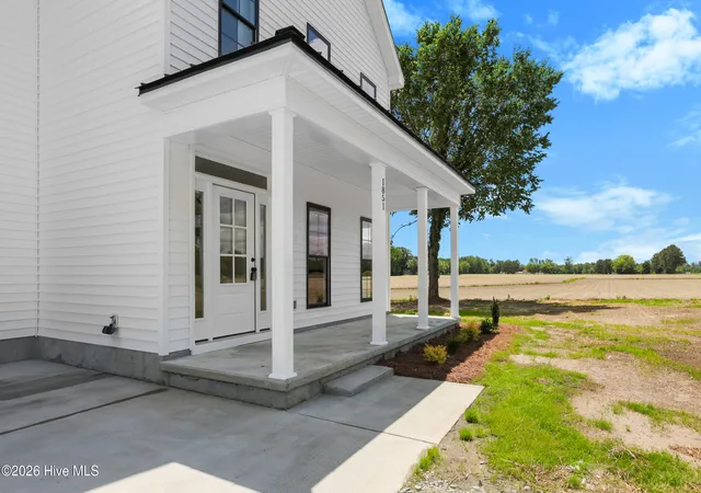 Photo 3 of Single family home for sale at 1851 Carraway Rd, Fountain, NC 27829 | MLS# 100580028 | Listing updated on 2026-09-28