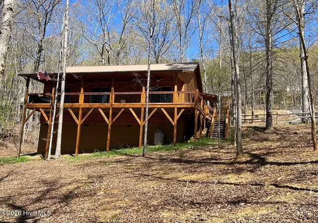 Photo 3 of Single family home for sale at 28 Copper Fox Cor, Murphy, NC 28906 | MLS# 100593743 | Listing updated on 2026-08-18
