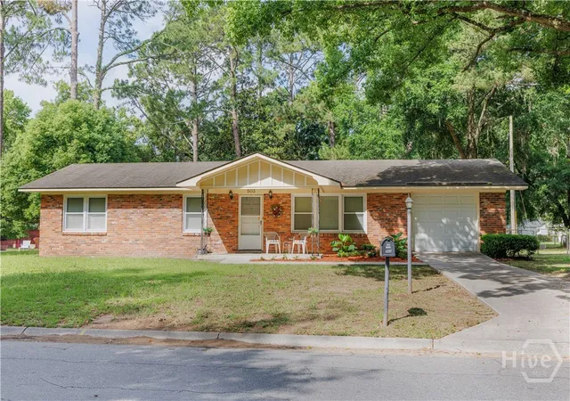 Homes for sale in Savannah, GA | 503 Dyches Dr, Savannah, GA 31406 | MLS# SA357107