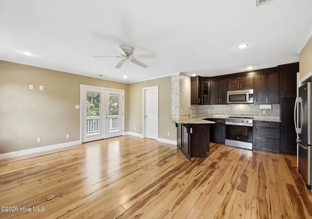 Photo 3 of Condo for sale at 303 Midyette St #C14, Oriental, NC 28571 | MLS# 100582766 | Listing updated on 2026-08-18