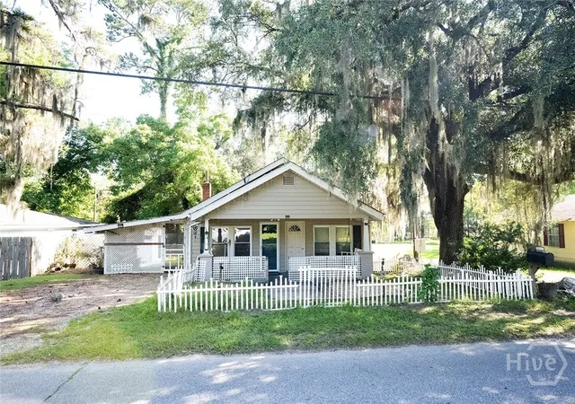 Homes for sale in Savannah, GA | 4108 Old Louisville Rd, Savannah, GA 31408 | MLS# SA357466