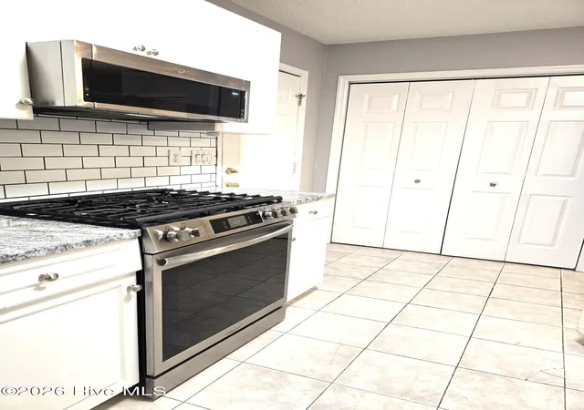 Photo 3 of Single family home for sale at 883 Pine Valley Rd, Jacksonville, NC 28546 | MLS# 100591468 | Listing updated on 2026-08-18