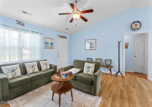 Photo 4 of Single family home for sale at 110 Pear Tree Ln, Richlands, NC 28574 | MLS# 100590578 | Listing updated on 2026-09-14