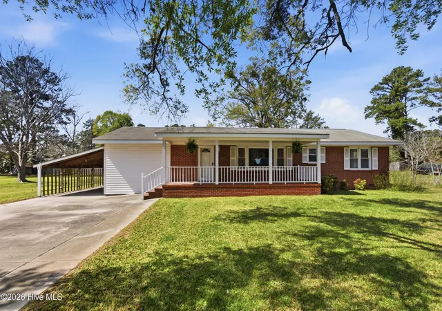 1st image of 204 Glenburnie Dr, New Bern, NC 28560 | MLS# 100563756