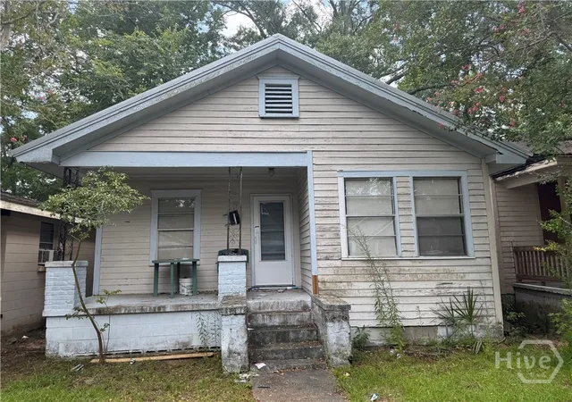Homes for sale in Savannah, GA | 809 W 44th, Savannah, GA 31405 | MLS# SA359336