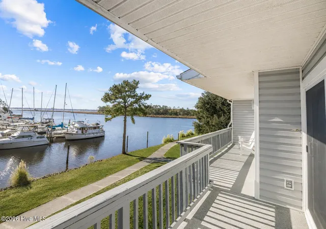 Condo for sale at 2213 Harbourside Dr, New Bern, NC 28560 | MLS# 100585931