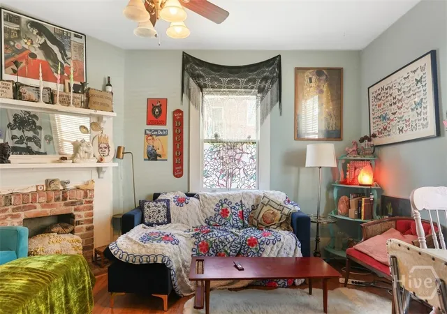 Listing Photo 4 - Condo for sale in building located at 2304 Reynolds St, Savannah, GA 31401