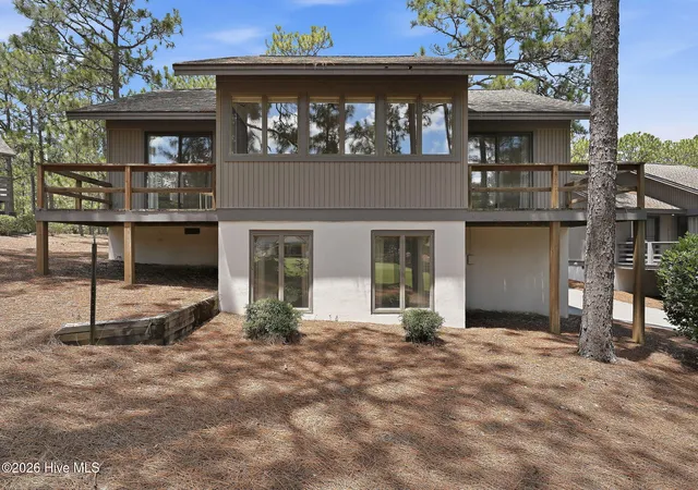 Listing Photo 2 - Condo for sale in building located at 280 Barton Hls Ct, Pinehurst, NC 28374 - Unit #