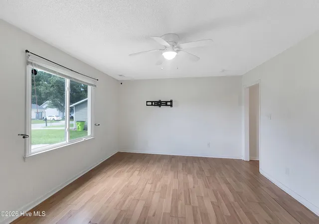 Photo 4 of Single family home for sale at 109 Milestone Ct, Jacksonville, NC 28546 | MLS# 100594985 | Listing updated on 2026-08-18