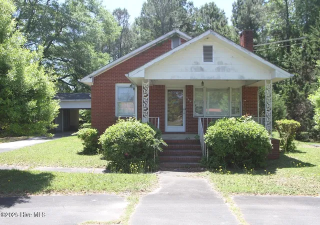 Homes for sale in Elizabethtown, NC | 709 Quail St, Elizabethtown, NC 28337 | MLS# 100584029