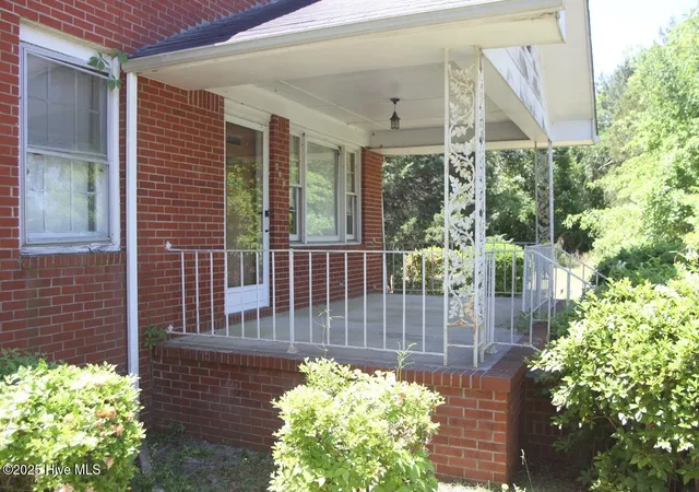 Homes for sale in Elizabethtown, NC | 709 Quail St, Elizabethtown, NC 28337 | MLS# 100584029