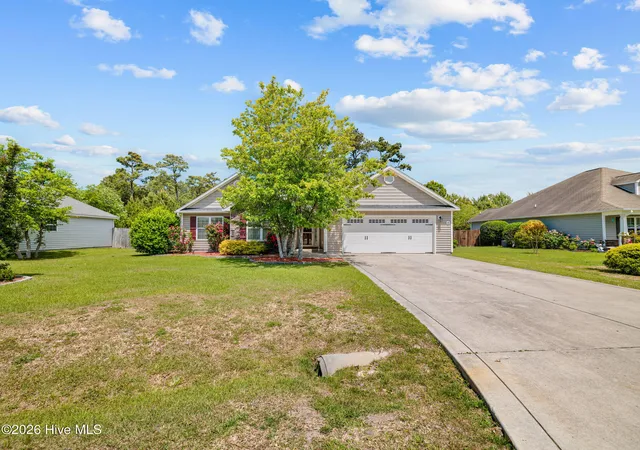 Homes for sale in Sneads Ferry, NC | 210 Marsh Haven Dr, Sneads Ferry, NC 28460 | MLS# 100572036