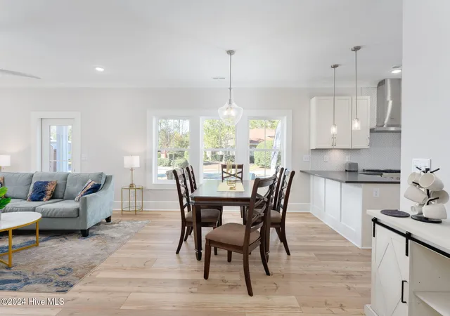 Photo 3 of Townhouse for sale at 115 Seagate Pl, Wilmington, NC 28403 | MLS# 100456550 | Listing updated on 2026-07-16