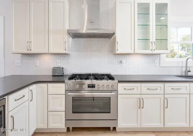 Photo 4 of Townhouse for sale at 115 Seagate Pl, Wilmington, NC 28403 | MLS# 100456550 | Listing updated on 2026-07-16