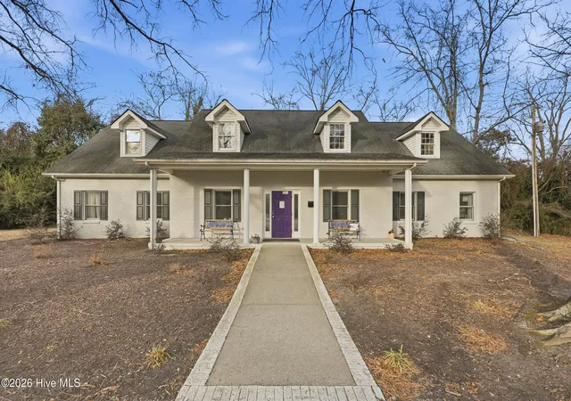 1st image of 312 W Queen St, Edenton, NC 27932 | MLS# 100570220