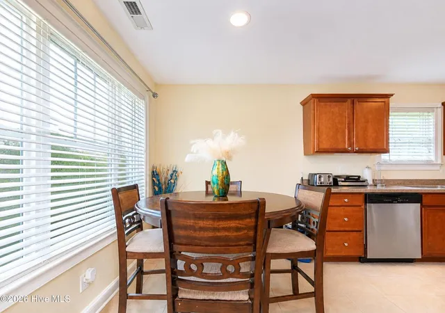 Photo 4 of Single family home for sale at 1660 Cedar Point Cir, Elizabeth City, NC 27909 | MLS# 100590567 | Listing updated on 2026-09-05