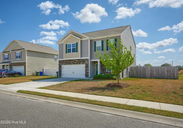 Photo 3 of Single family home for sale at 1009 Josh Ct, Greenville, NC 27834 | MLS# 100565586 | Listing updated on 2026-08-31