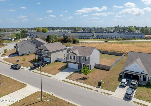 Photo 4 of Single family home for sale at 1009 Josh Ct, Greenville, NC 27834 | MLS# 100565586 | Listing updated on 2026-08-31