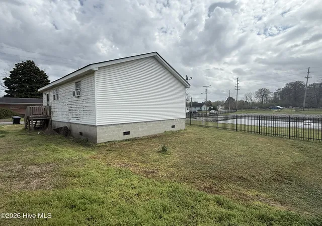 3rd image of 907 S Martin Luther King Junior Dr, Elizabeth City, NC 27909 | MLS# 100560809