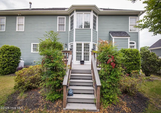 Photo 3 of Single family home for sale at 722 Chablis Way, Wilmington, NC 28411 | MLS# 100579292 | Listing updated on 2026-09-27