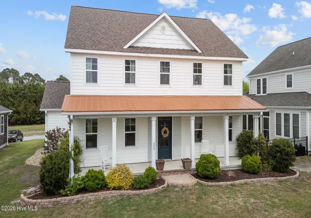 Photo 3 of Single family home for sale at 303 Bogue Watch Dr, Newport, NC 28570 | MLS# 100566045 | Listing updated on 2026-10-01