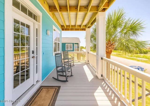 Photo 5 of Single family home for sale at 308 E Beach Dr, Oak Island, NC 28465 | MLS# 100578917 | Listing updated on 2026-08-28