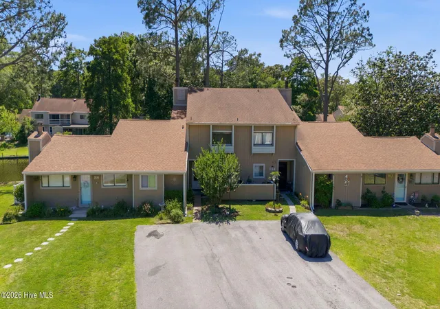 3rd image of 165 Quarterdeck, New Bern, NC 28562 | MLS# 100560652