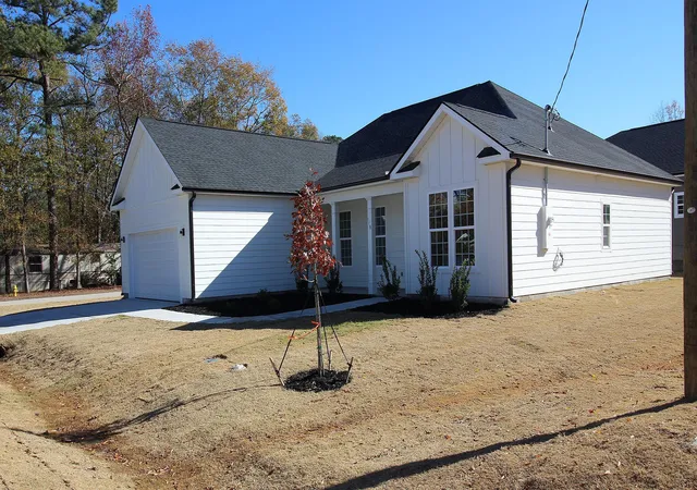 Photo 3 of Single family home for sale at 118 Bennett St, Grovetown, GA 30813 | MLS# 98202526 | Listing updated on 2026-09-10