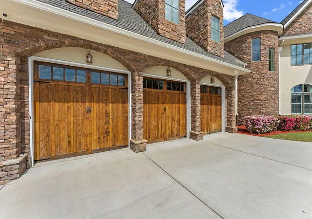 Photo 3 of Mansion for sale at 4018 Firethorn Ct, Augusta, GA 30907 | MLS# 98255927 | Listing updated on 2026-09-11