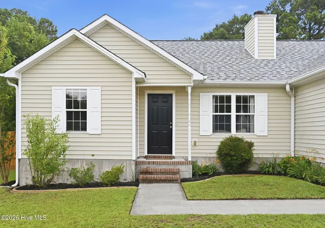 Photo 2 of Single family home for sale at 123 Lawndale Ln, Sneads Ferry, NC 28460 | MLS# 100590752 | Listing updated on 2026-09-14
