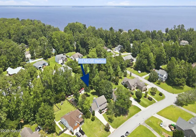 Photo 3 of Single family home for sale at 115 Neuse Harbour Blvd, New Bern, NC 28560 | MLS# 100592960 | Listing updated on 2026-09-18