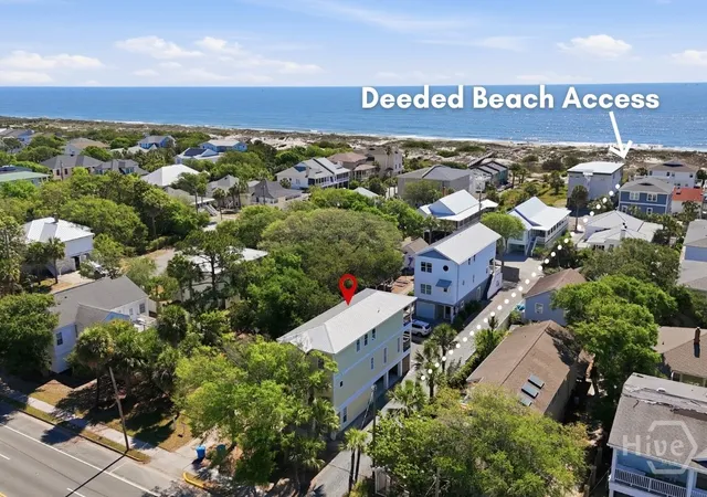 Homes for sale in Tybee Island, GA | 10 13th Pl, Tybee Island, GA 31328 | MLS# SA356365