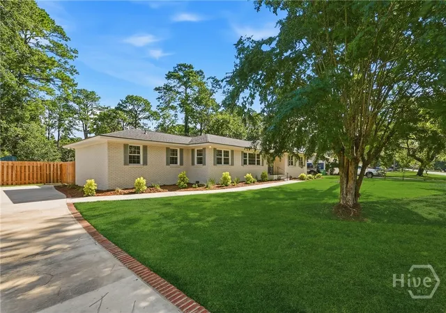 3rd image of 130 Hopecrest Ave, Savannah, GA 31406 | MLS# SA359822