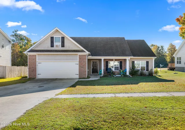 Photo 1 of Single family home for sale at 220 Emerald Ridge Rd, Jacksonville, NC 28546 | MLS# 100589314 | Listing updated on 2026-08-18