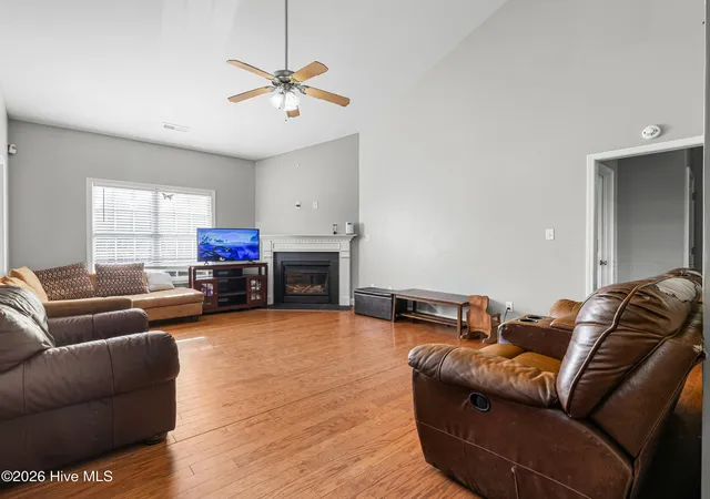 Photo 4 of Single family home for sale at 220 Emerald Ridge Rd, Jacksonville, NC 28546 | MLS# 100589314 | Listing updated on 2026-08-18