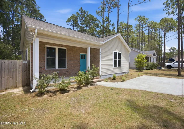 Homes for sale in Southport, NC | 66 N Shelby Rd, Southport, NC 28461 | MLS# 100584032