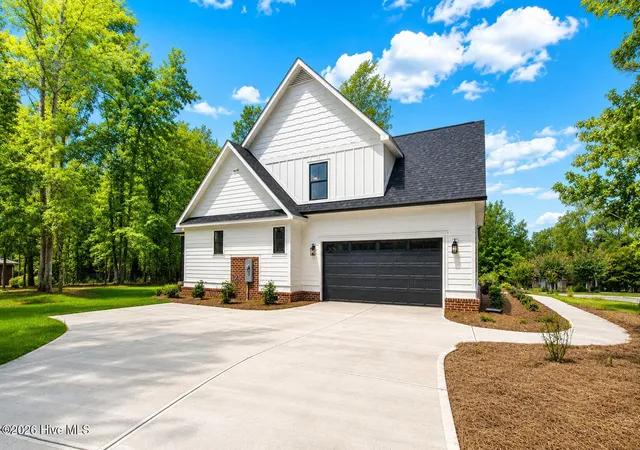 Photo 3 of Single family home for sale at 315 James Booth Ct, North Augusta, SC 29860 | MLS# 100589738 | Listing updated on 2026-09-28