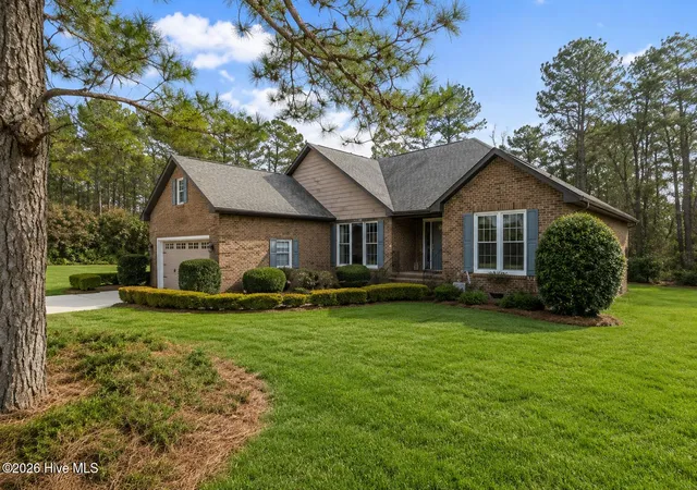 Photo 1 of Single family home for sale at 5718 Sloop Ct, New Bern, NC 28560 | MLS# 100556117 | Listing updated on 2026-09-14