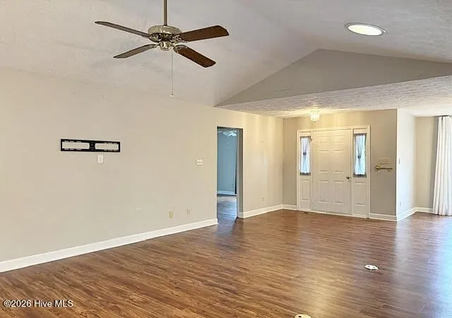 Photo 4 of Single family home for sale at 5718 Sloop Ct, New Bern, NC 28560 | MLS# 100556117 | Listing updated on 2026-09-14