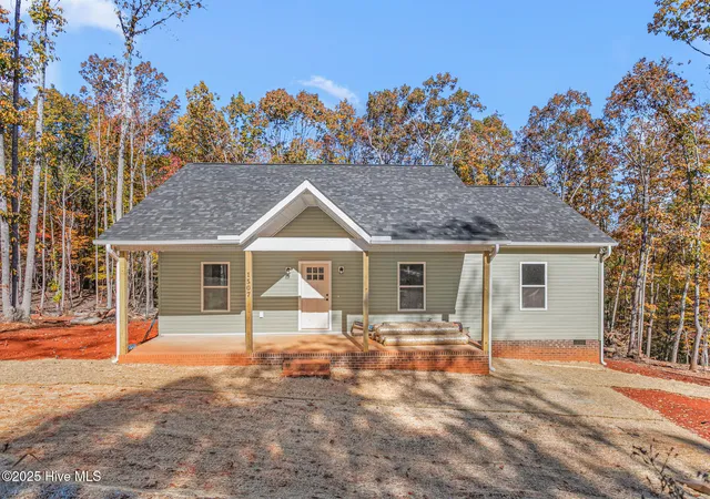 Homes for sale in Graham, NC | 1507 Alta Vista Ln, Graham, NC 27253 | MLS# 100539793