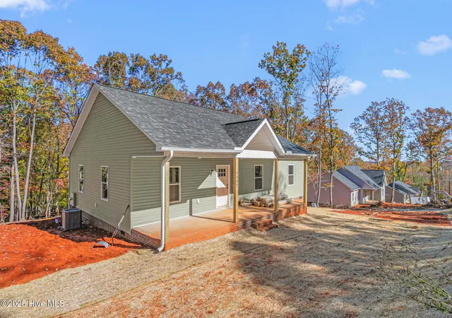 Homes for sale in Graham, NC | 1507 Alta Vista Ln, Graham, NC 27253 | MLS# 100539793