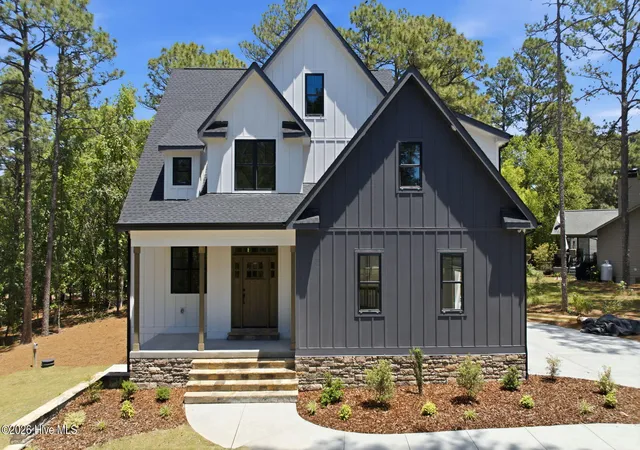 Homes for sale in Seven Lakes, NC | 151 Otter Dr, Seven Lakes, NC 27376 | MLS# 100574646