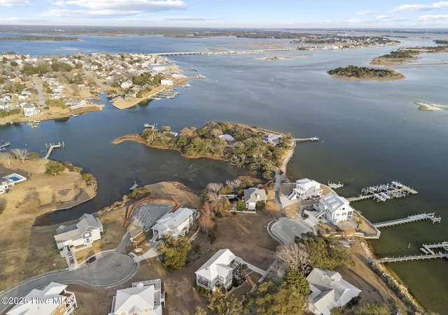 3rd image of 221 Deer Island Rd, Swansboro, NC 28584 | MLS# 100552549