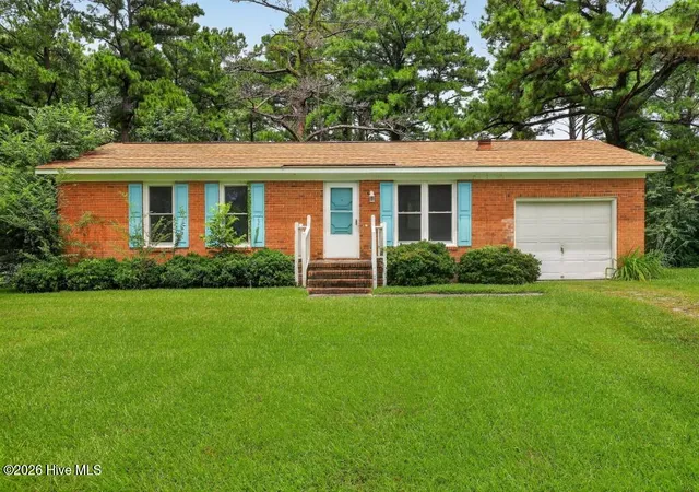 Photo 1 of Single family home for sale at 602 W Thurman Rd, New Bern, NC 28562 | MLS# 100594455 | Listing updated on 2026-08-18